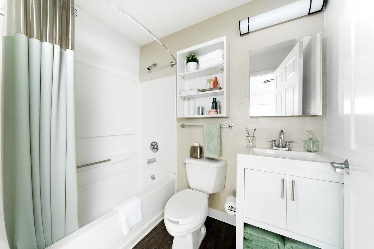 Intown Suites Extended Stay Atlanta Ga - Indian Trail ノークロス エクステリア 写真