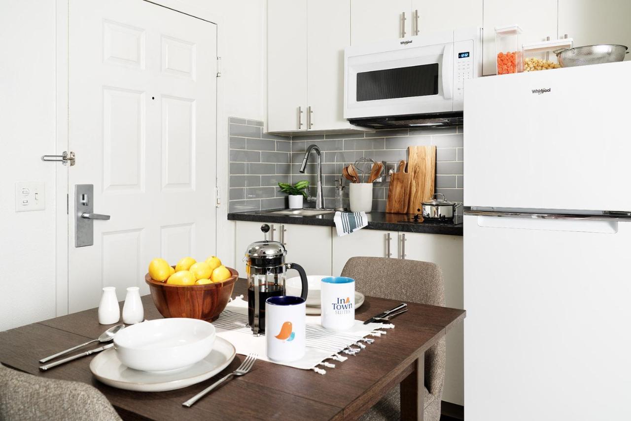 Intown Suites Extended Stay Atlanta Ga - Indian Trail ノークロス エクステリア 写真